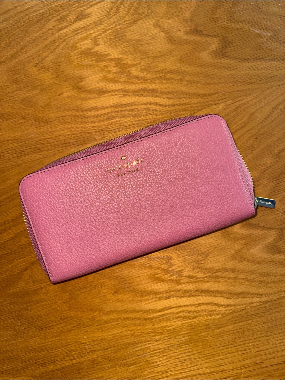 Kate Spade Leila Pebbled Leather Large Continental Wallet Pomegranate color